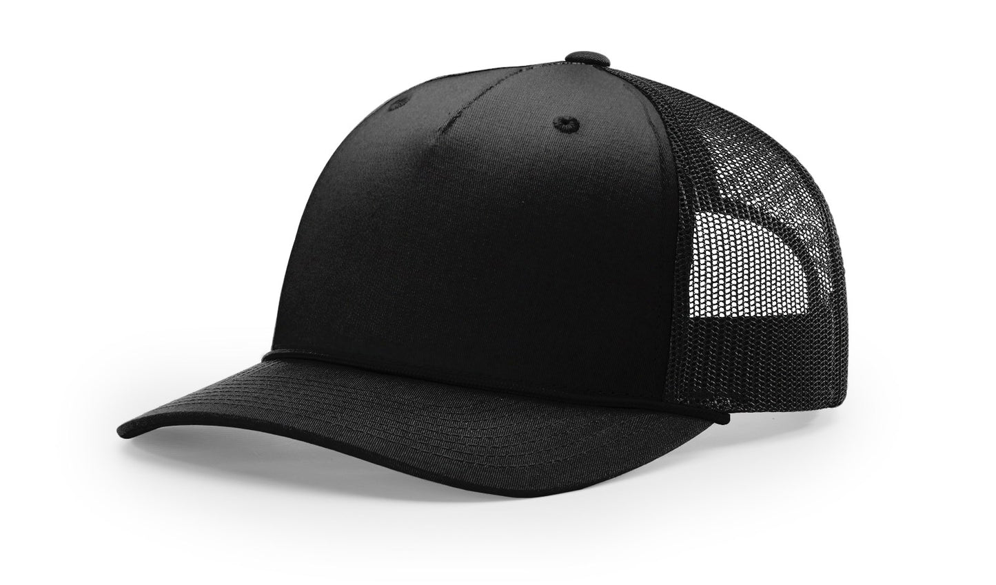 FIVE PANEL TRUCKER WITH ROPE